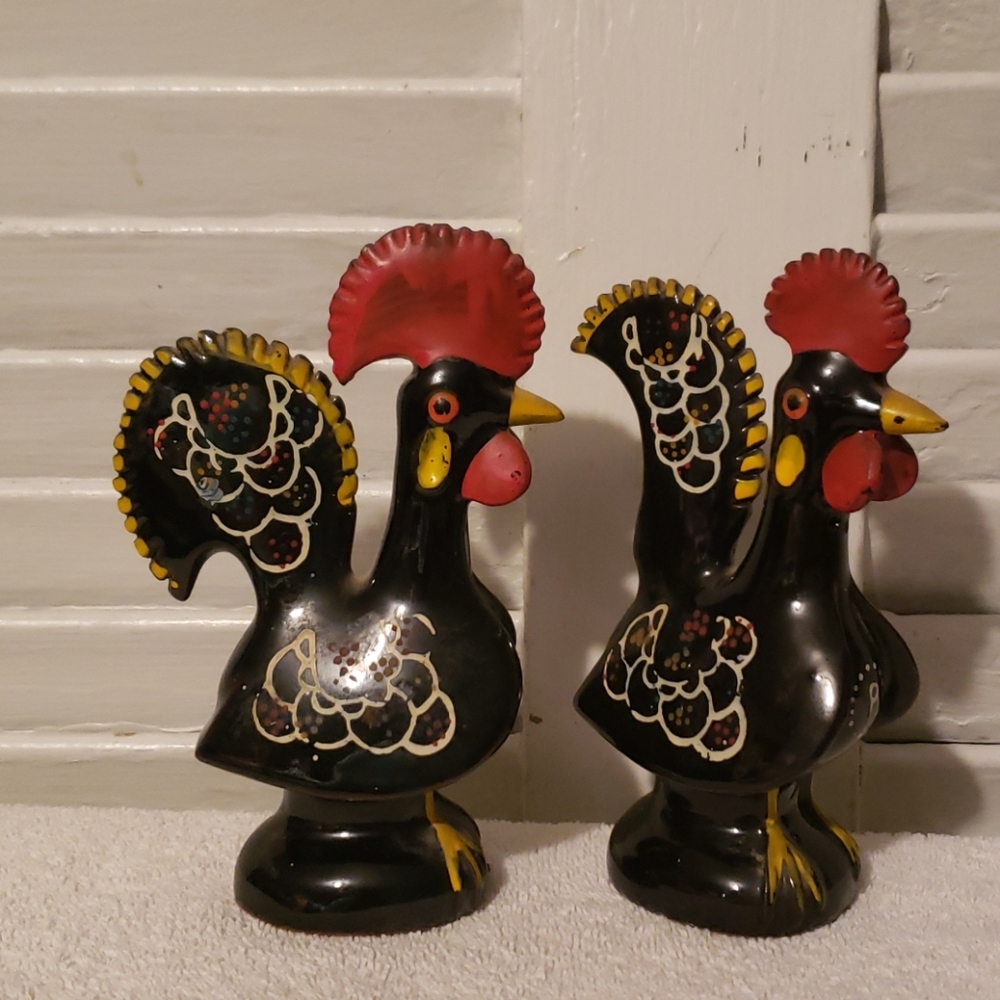 Vintage Chicken Rooster Shakers